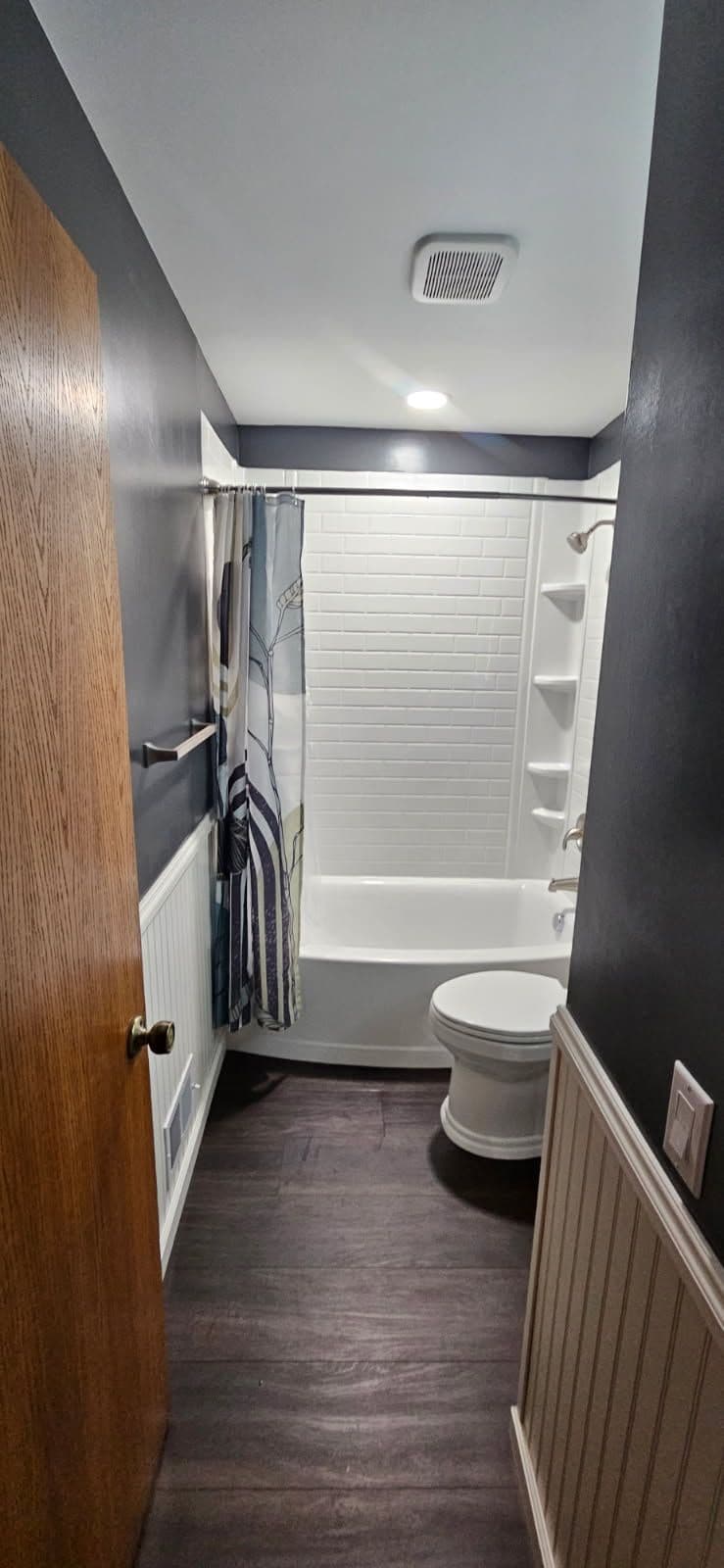 Gallery photos for Bathroom Makeover Elevates Clinton Home: Image #1